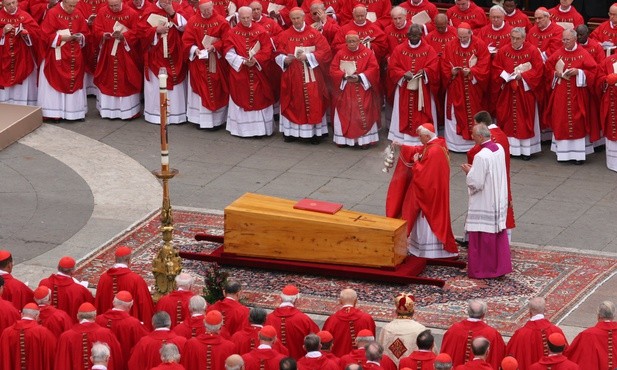 Szybka beatyfikacja możliwa również w przypadku Benedykta XVI?