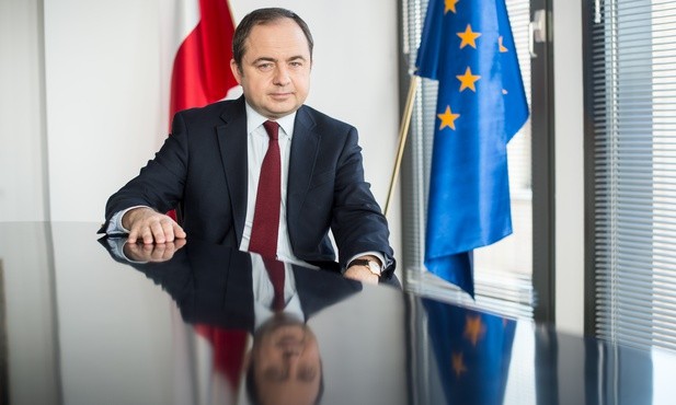 Szymański: polski rząd zablokuje jakąkolwiek próbę finansowego ukarania Polski za sprzeciw wobec przyjęcia uchodźców