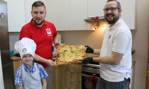 Caritas przygotowuje rocznie ponad 3 miliony posiłków, łączy to ze strategią przeciwdziałania marnowaniu żywności