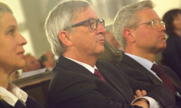 Juncker: Jeżeli będzie to konieczne, odpowiemy na sankcje USA wobec Rosji