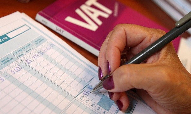 Morawiecki: Będziemy utrzymywać obniżone stawki VAT, akcyzy tak długo, jak to będzie konieczne
