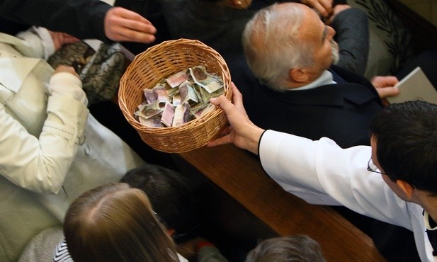 Archidiecezja katowicka. Msze św. bez wiernych. Jak wspomóc parafie?