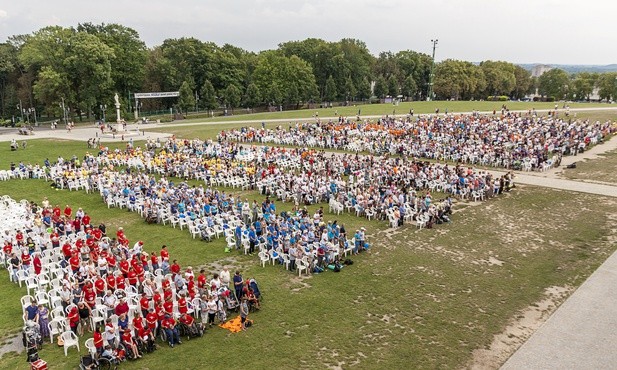 Bp Jan Kopiec do pielgrzymów: "Na wiele pytań potrafiliśmy sobie odpowiedzieć"