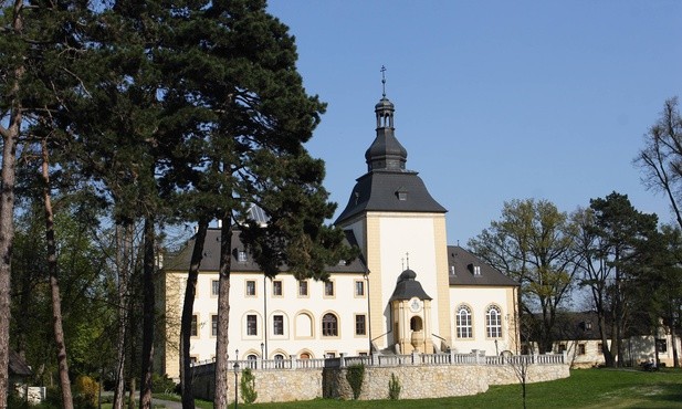 Synod i wojna na Ukrainie głównymi tematami zebrania KEP