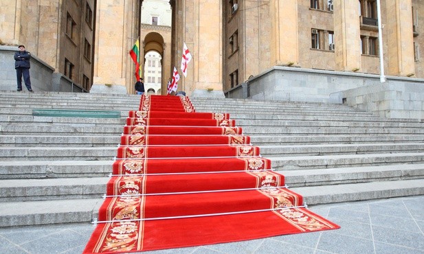 Gruzja jest pięć minut od dyktatury
