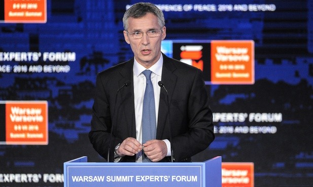 Stoltenberg: Nie widzimy oznak deeskalacji ze strony Rosji