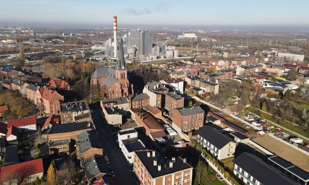 Chorzów. Można składać wnioski o dofinansowania na wymianę źródeł ciepła, okien i drzwi