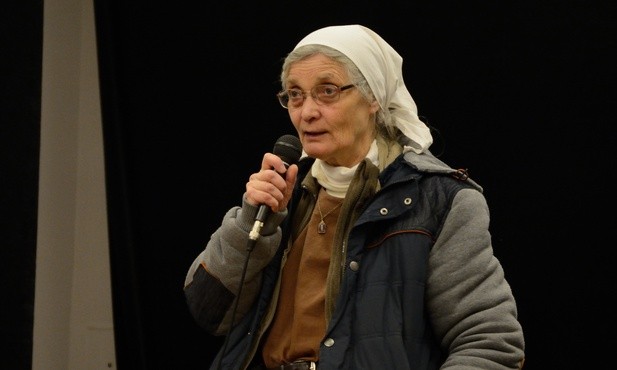 S. Chmielewska apeluje o przyjęcie syryjskich chrześcijan