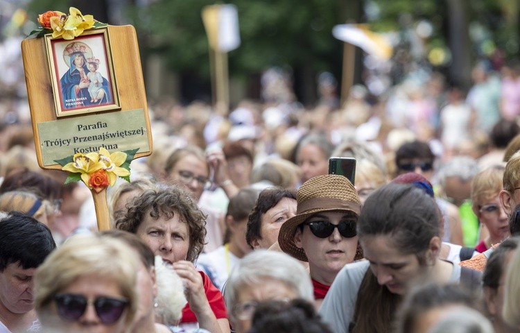 W niedzielę pielgrzymka kobiet i dziewcząt do Piekar Śląskich. Znamy program