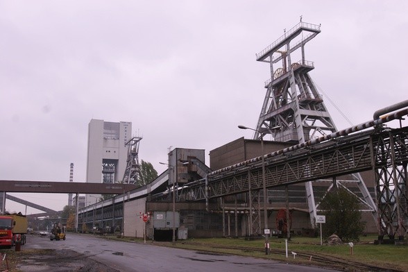 Ciała pięciu górników z Pniówka przetransportowane na powierzchnię