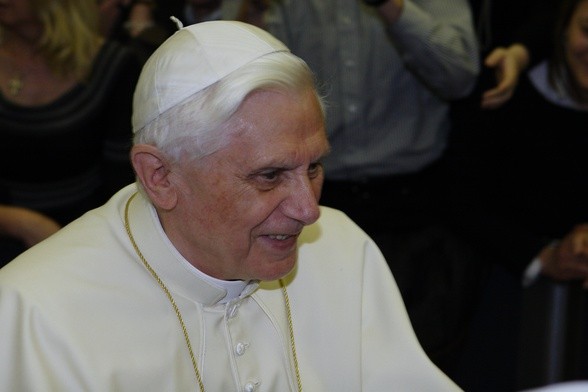 Franciszek prosi o modlitwę za siebie i papieża Benedykta