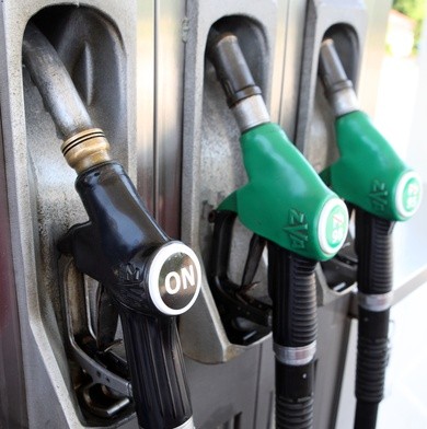 Węgry i Słowacja wstrzymały dostarczanie oleju napędowego na Ukrainę