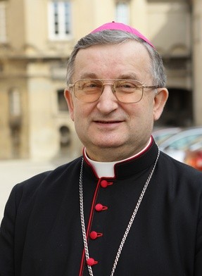 Episkopat popiera "Deklarację wiary"