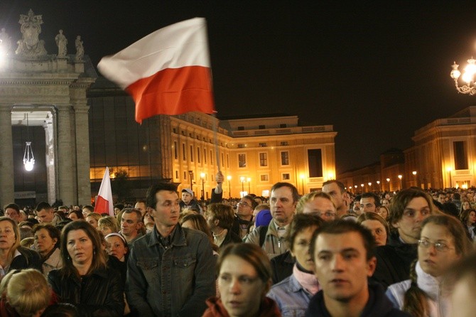 2 IV 2005. Rzym, Watykan, Plac św. Piotra