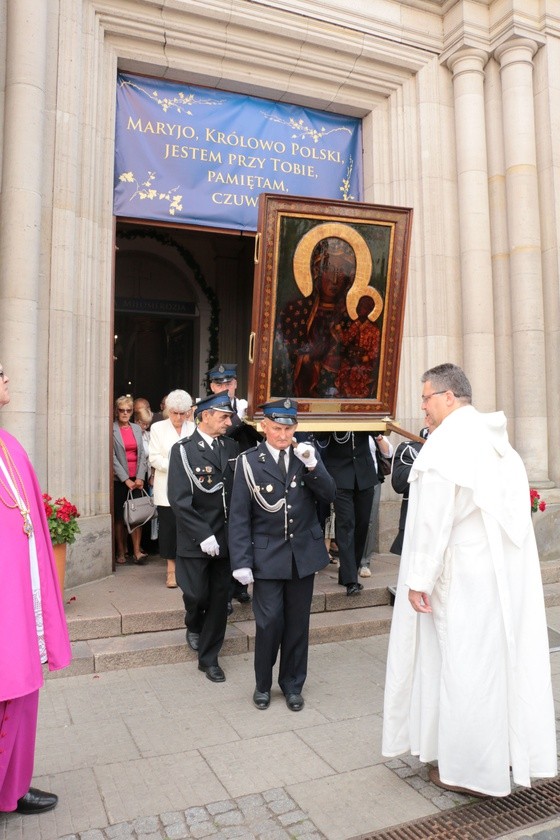 Diecezja płocka żegna Czarną Madonnę