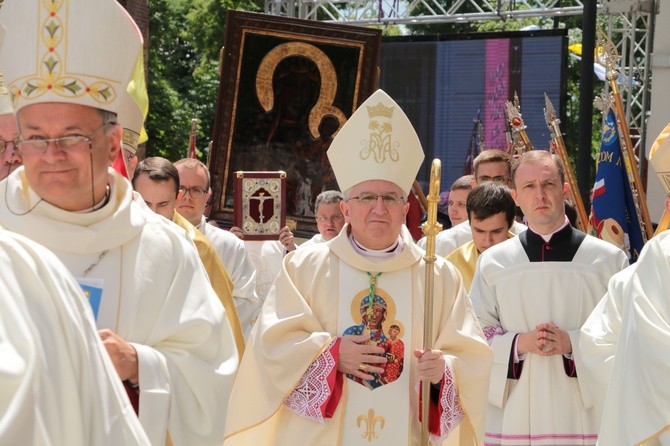 Diecezja płocka żegna Czarną Madonnę