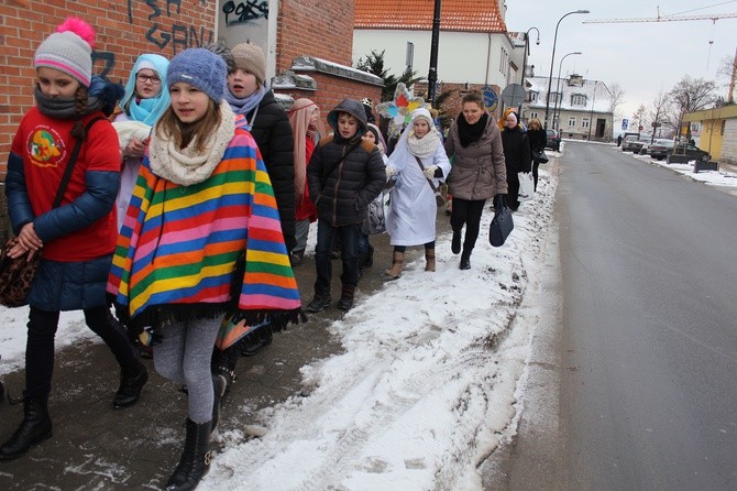 Mali kolędnicy w Płocku