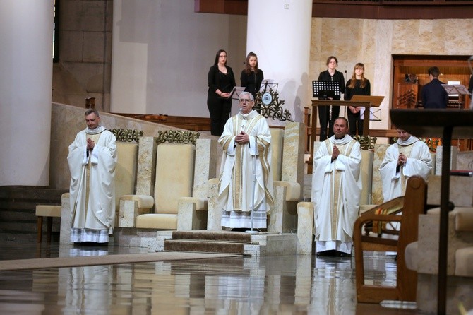 Pielgrzymka maturzystów do katedry Chrystusa Króla w Katowicach