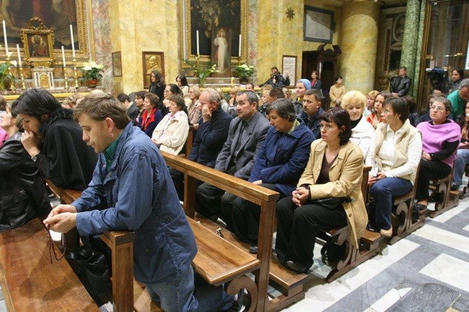 2 IV 2005. Rzym, kościół św. Stanisława