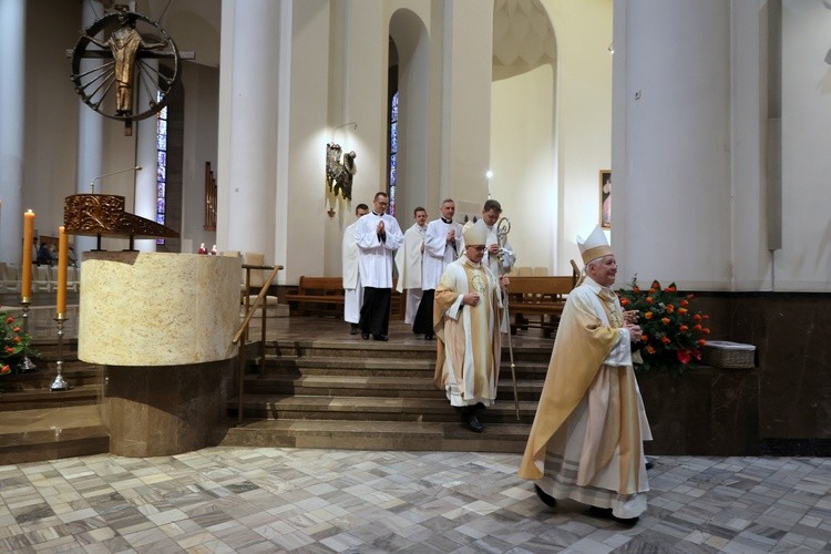 Uroczystość Chrystusa Króla w katowickiej katedrze cz. 1