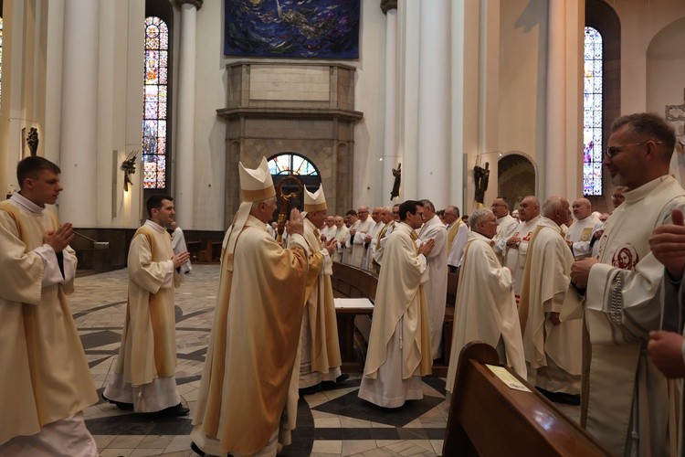 Msza Krzyżma w katedrze Chrystusa Króla cz.2