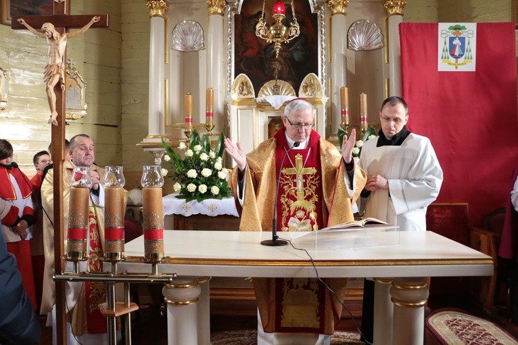 Rekonsekracja kościoła w Kucicach