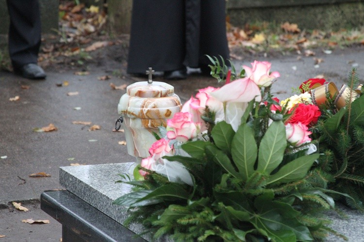 Płock. Pogrzeb ks. Hieronima Chamskiego (1932-2020)