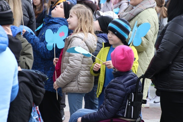 Płock. Obchody Dnia Świadomości Autyzmu