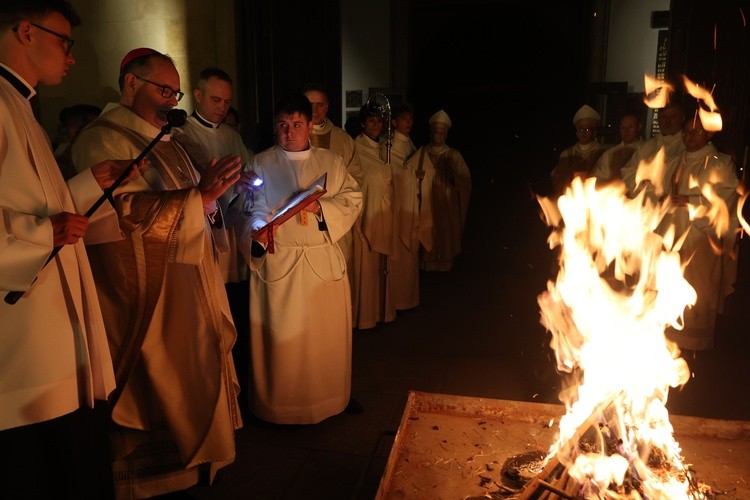 Wigilia Paschalna w archikatedrze