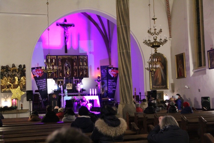 Ogień Dwóch Serc. Całonocne czuwanie w kościele pw. Trójcy Świętej we Wrocławiu