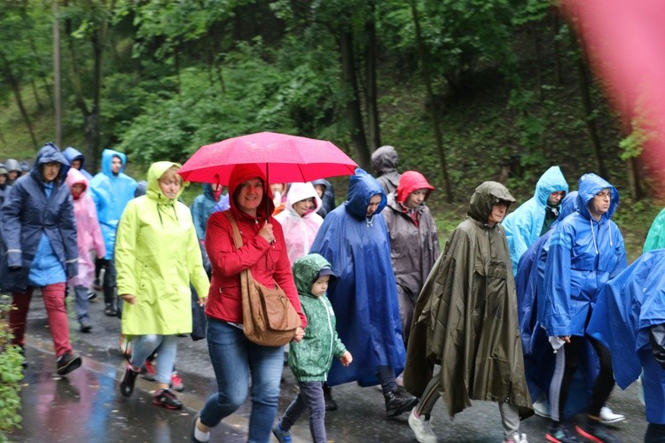 Pielgrzymka na Jasną Górę. Wyjście z Płocka cz. 2