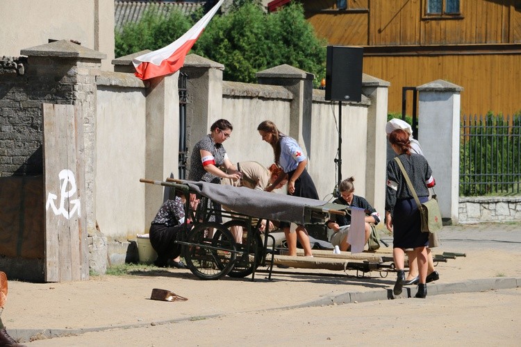 Rekonstrukcja powstania '44 w Raciążu