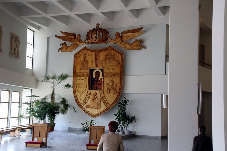 Płock. 40-lecie parafii pw. św. Jadwigi Królowej