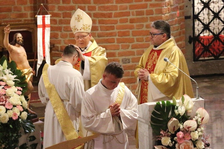 Święcenia kapłańskie cz. 2