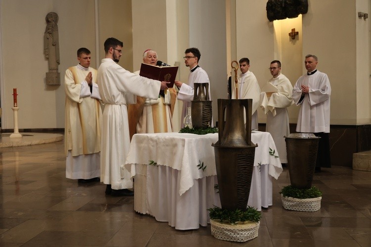 Msza Krzyżma w katedrze Chrystusa Króla cz.2