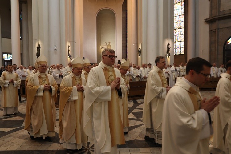 Msza Krzyżma Świętego w katedrze cz. 2