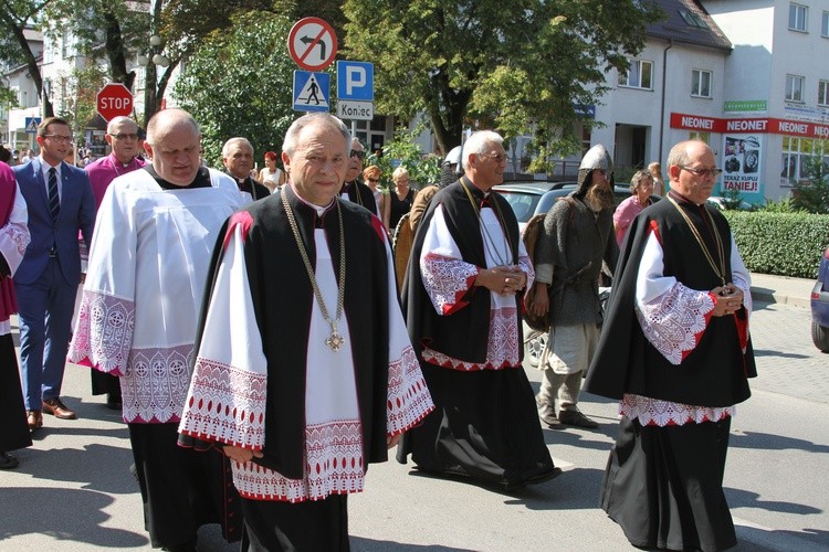 Diecezjalne dziękczynienie za chrzest Polski. 1