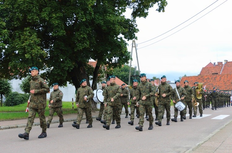 Dęby pamięci w Tolkmicku