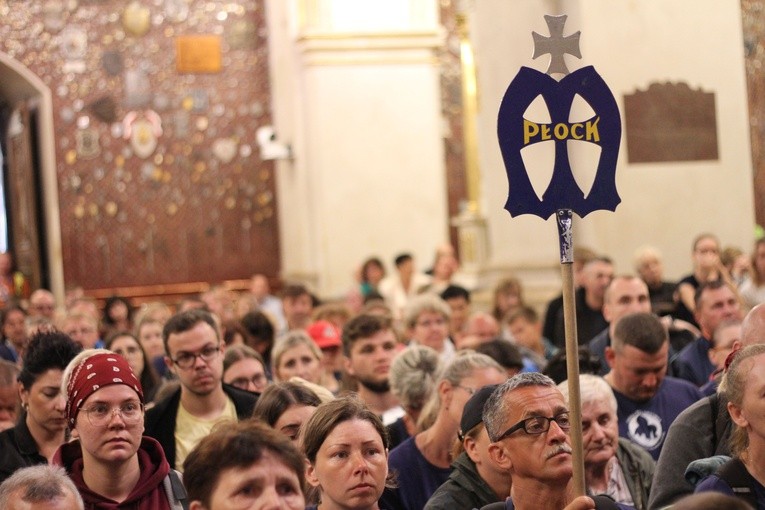 Pielgrzymka. W kaplicy Matki Bożej