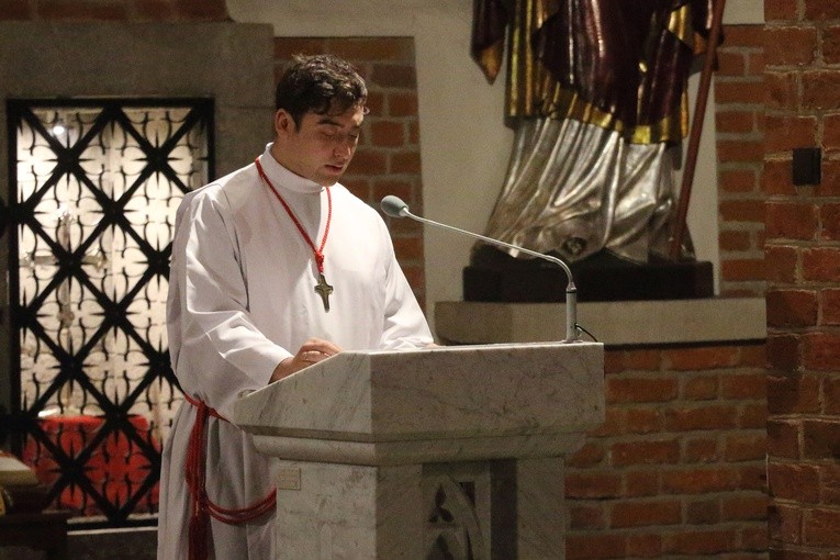 Spotkanie młodzieży w katedrze