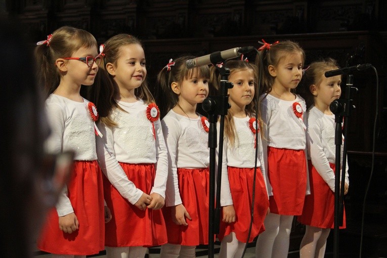 Przedszkolny Festiwal Piosenki Religijnej i Patriotycznej