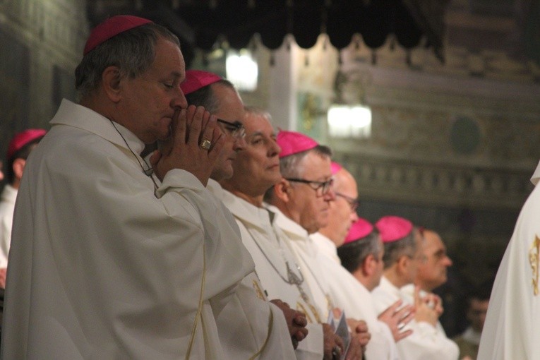 Episkopat w Płocku. Msza w katedrze