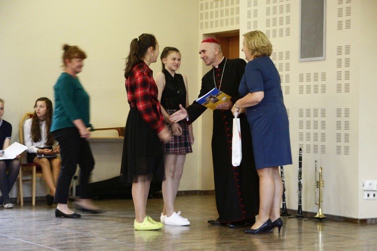 Gala konkursu "Pieśń niesiemy w darze"