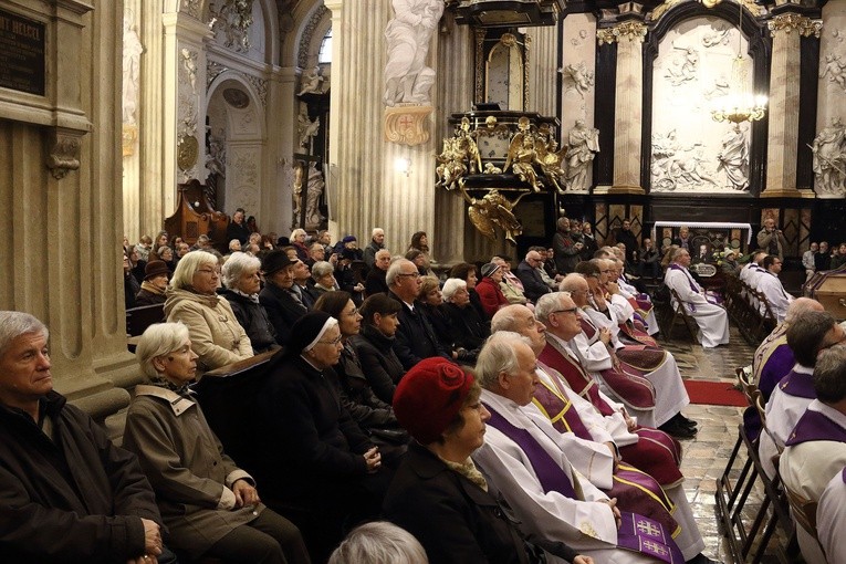 Pogrzeb ks. Mieczysława Turka - Msza św.