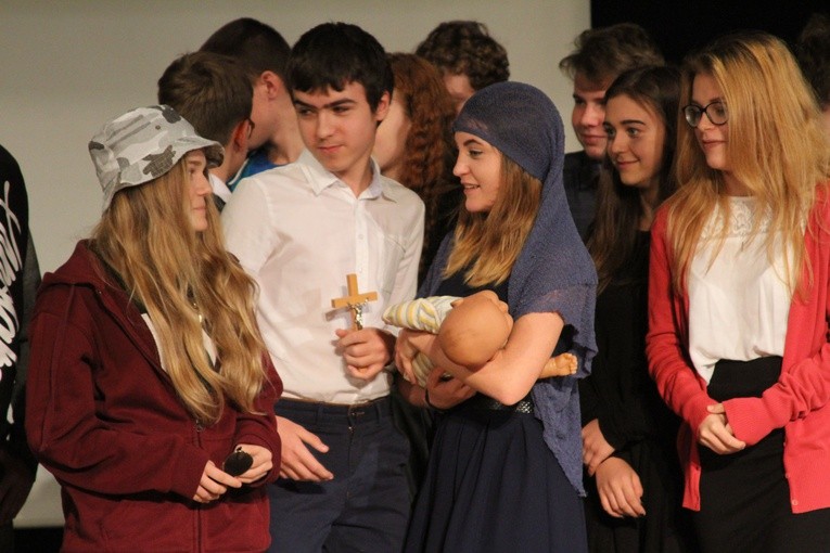 Etiudy teatralne o świętych i błogosławionych