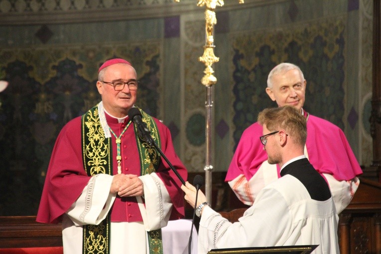 Płock. Kanoniczne objęcie diecezji przez bp. Szymona Stułkowskiego. Cz. 2