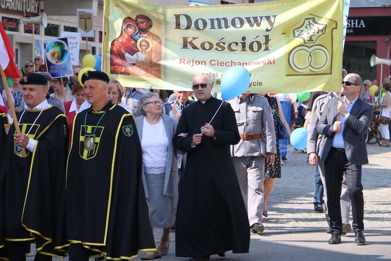 Ciechanów. Marsz dla Życia i Rodziny