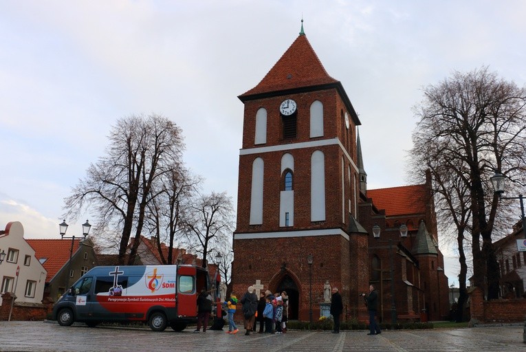 Symbole ŚDM - Parafia św. Jakuba, Tolkmicko