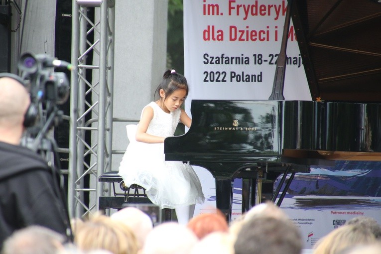 Szafarnia. Finał konkursu pianistycznego