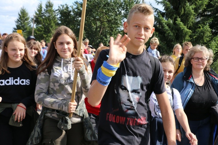 Rostkowo. Pielgrzymka dzieci (część II)